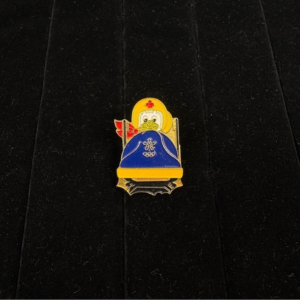 Vintage 1988 Calgary Olympics Howdy Bobsled Pin